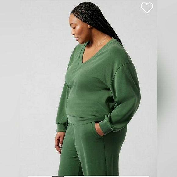 Athleta Willow V-Neck Sweatshirt - Picture 7 of 11